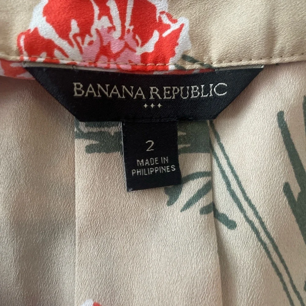 Banana Republic this banana